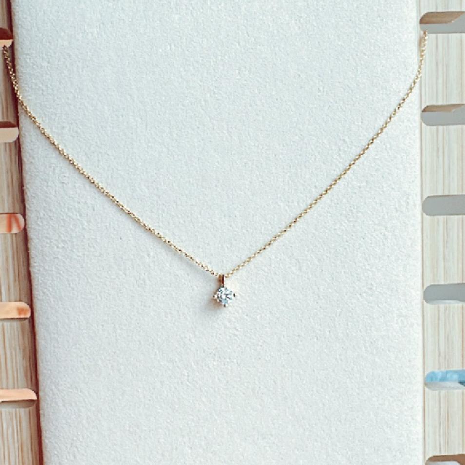 os104 Cadena oro18k con dije BRILLANTE