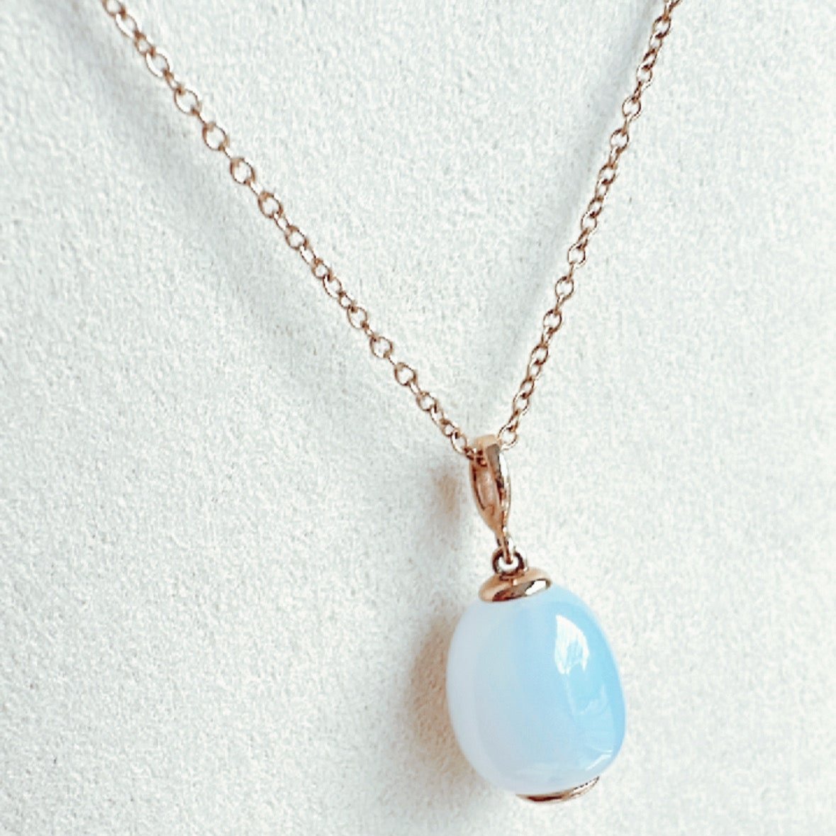 os102 Cadena oro18k con dije piedra luna