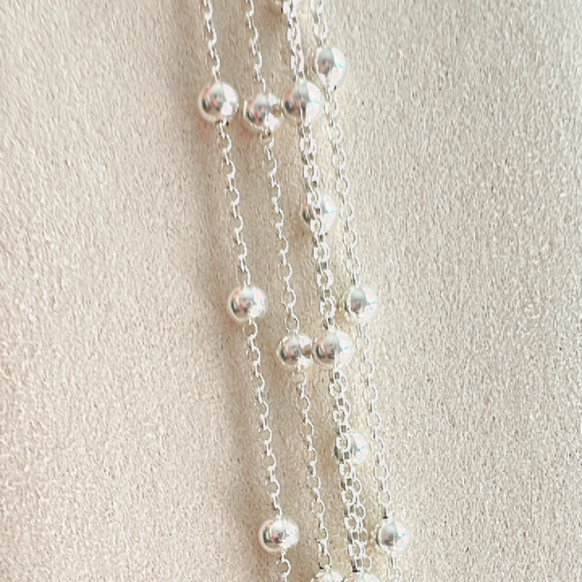 pb148 Pulsera plata con bolitas