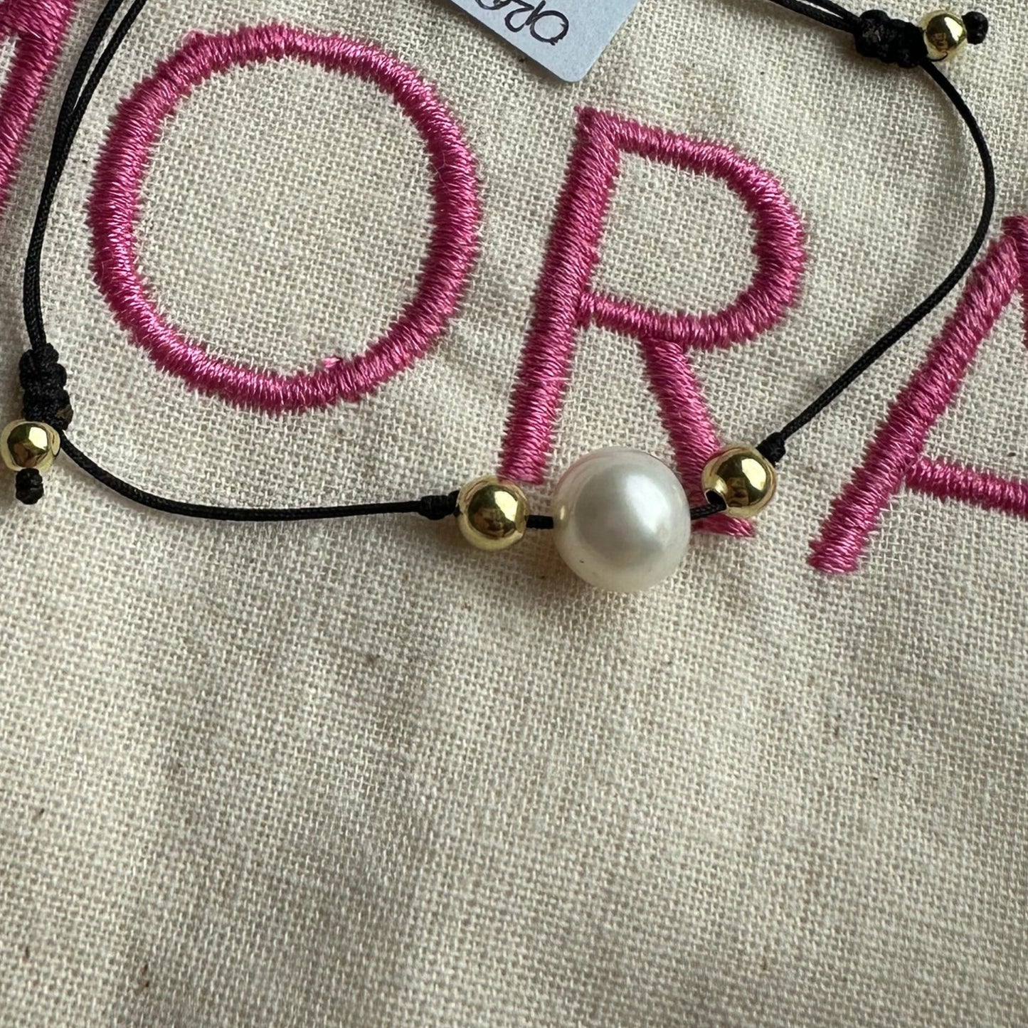 Pulsera oro 18k y perla cultivo: minimalista