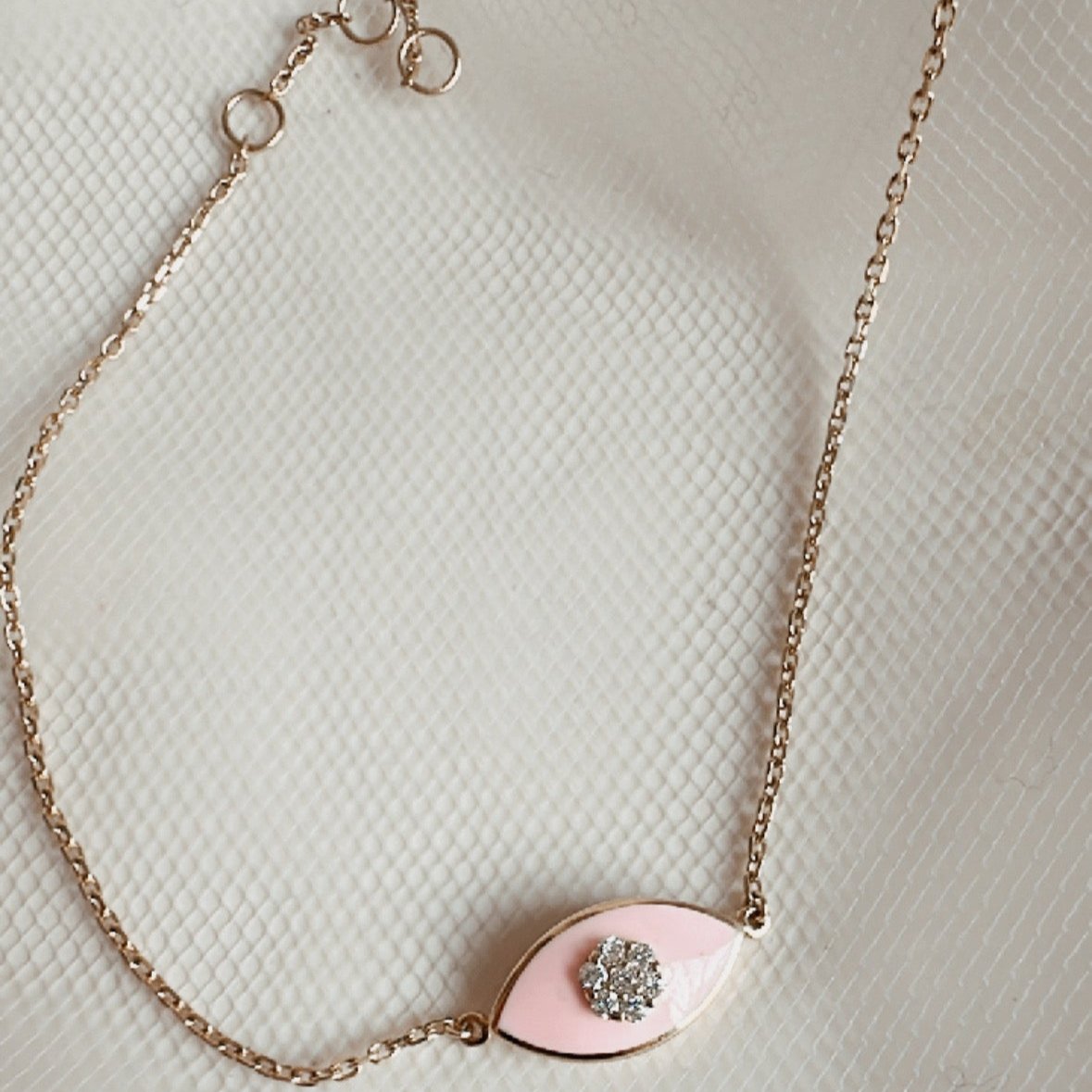 ob114 Pulsera oro 18k: flor de brillantes