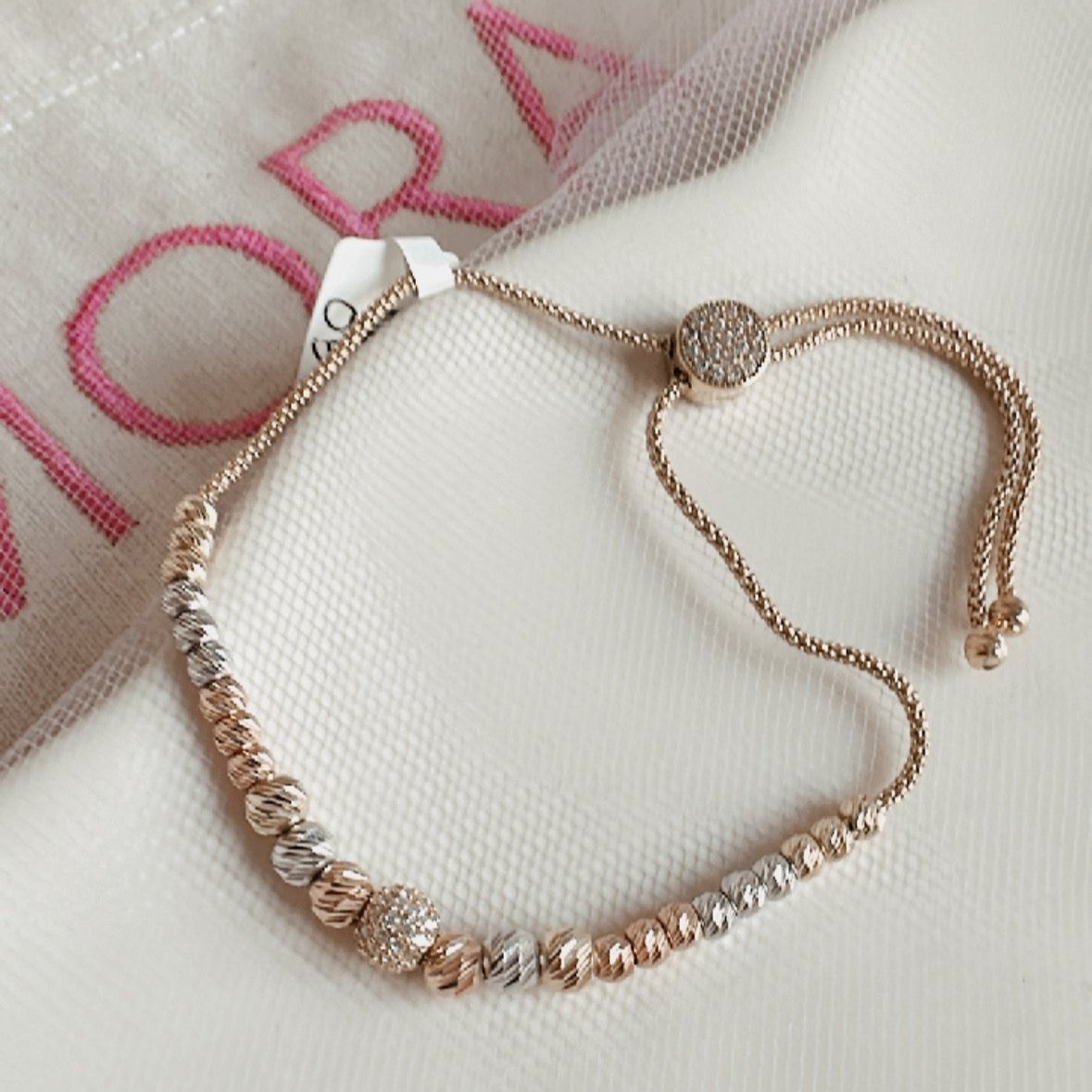 ob118 Pulsera oro 18k: ajustable con dijes