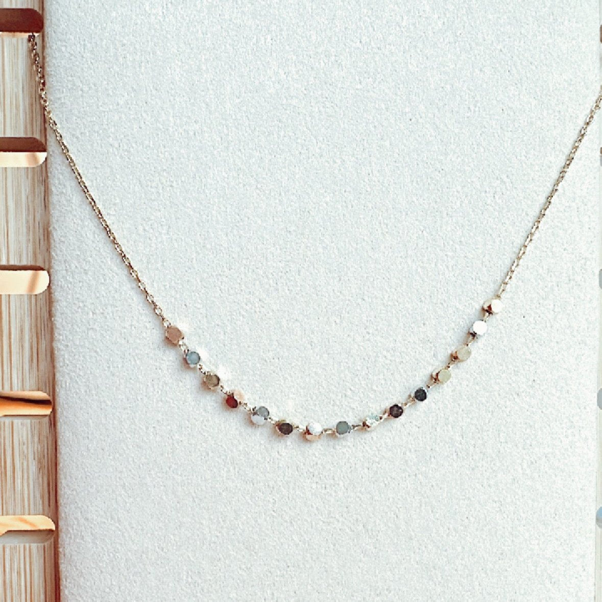 os108 Cadena oro18k con cubitos combinados