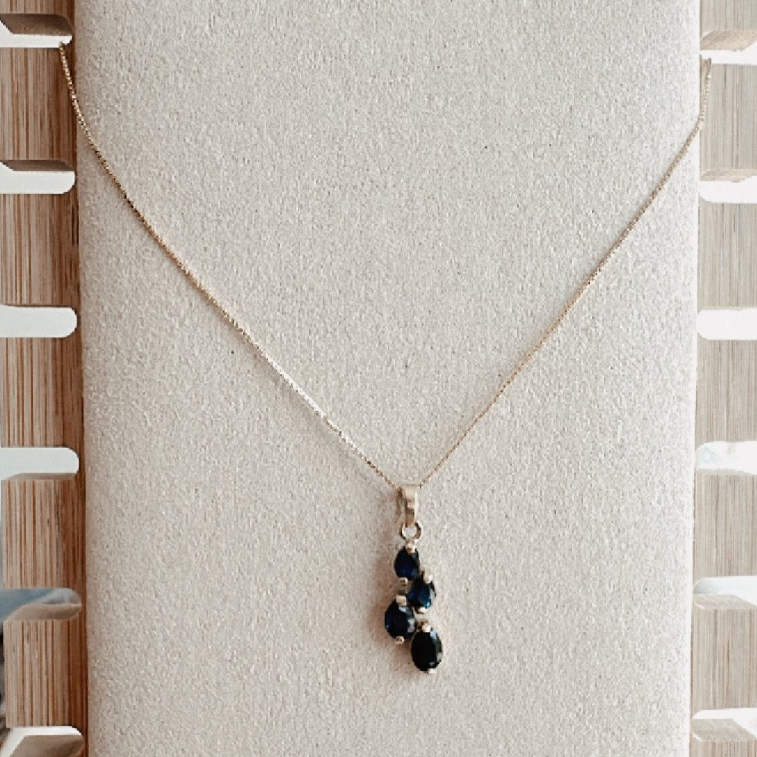 Cadena oro18k con dije zafiros