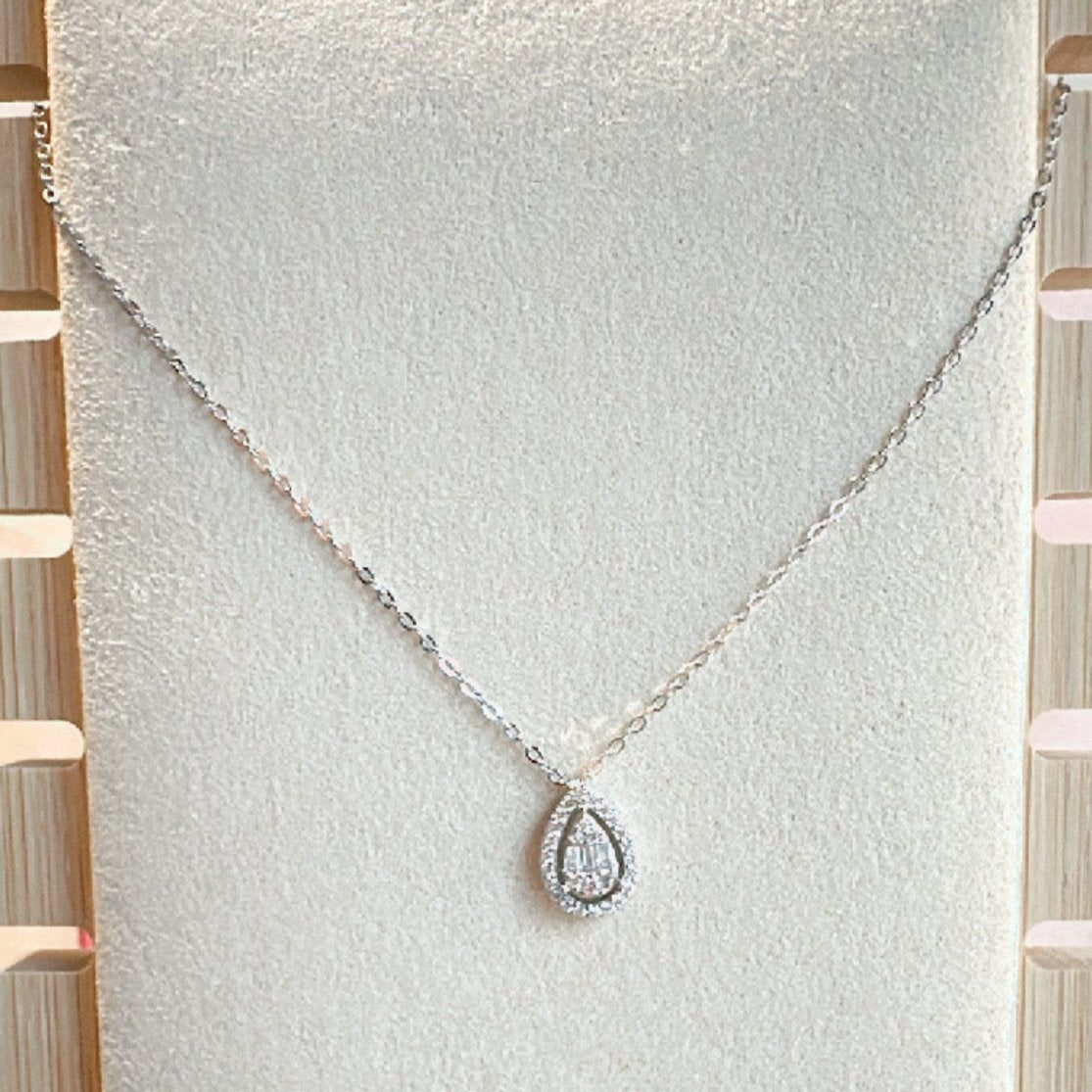 ps112 - Cadena + dije zirconia gota