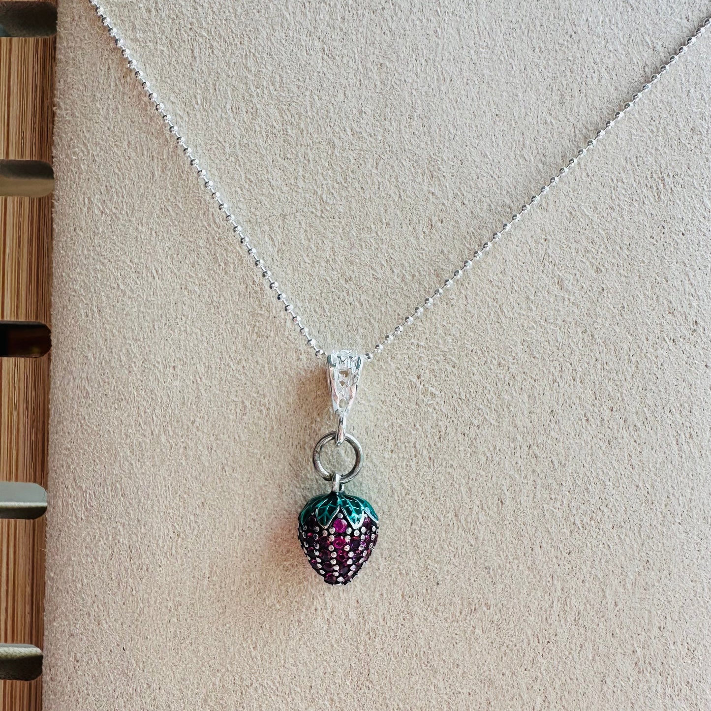 Conjunto cadena y dije fresa plata 925