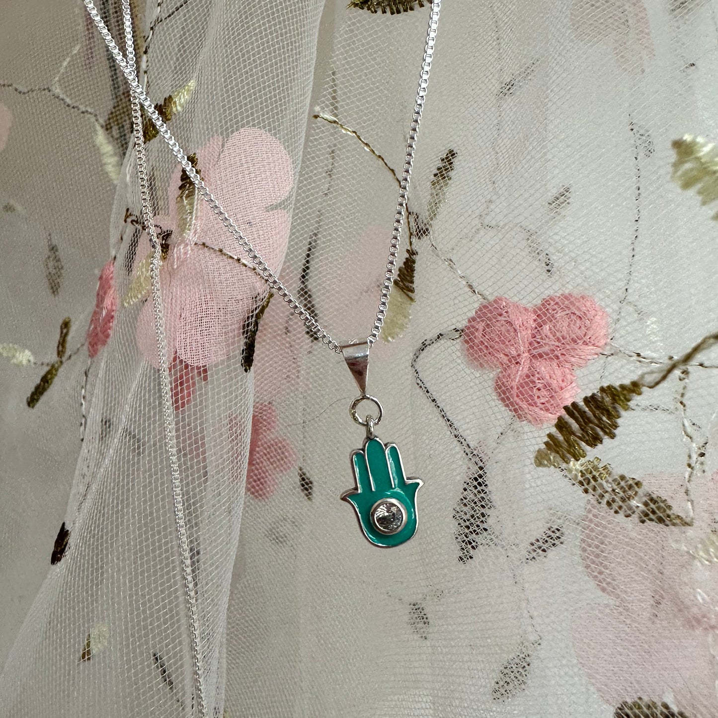 Cadena veneciana + dije mano Hamsa – Plata 925